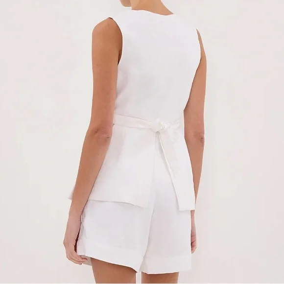 Dissh White Sleeveless Linen Vest - Picture 4 of 6